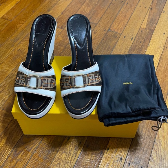 FENDI discontinued style white wedges 7.5 - Picture 1 of 4